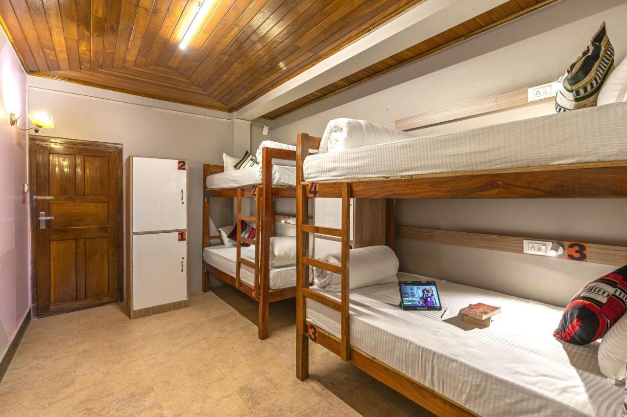 Zostel Shillong Hostel Buitenkant foto