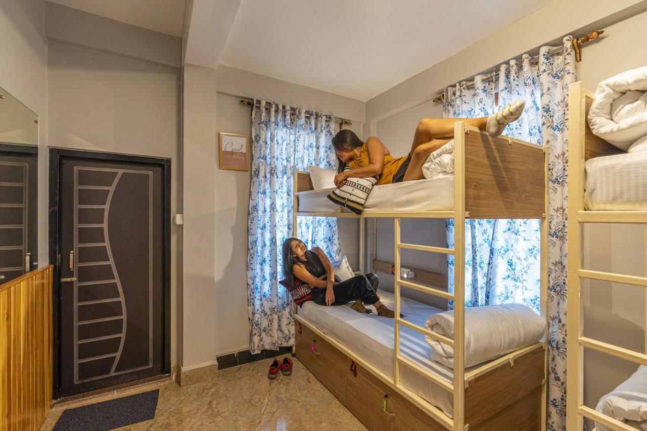 Zostel Shillong Hostel Buitenkant foto