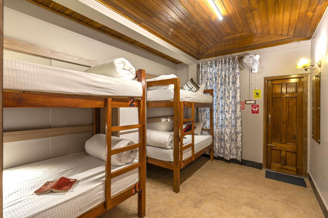 Zostel Shillong Hostel Buitenkant foto
