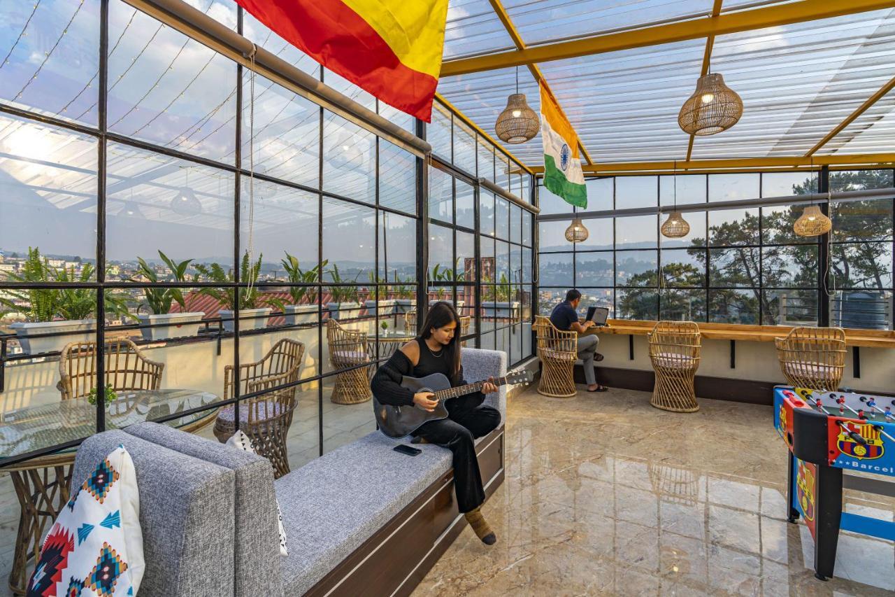 Zostel Shillong Hostel Buitenkant foto