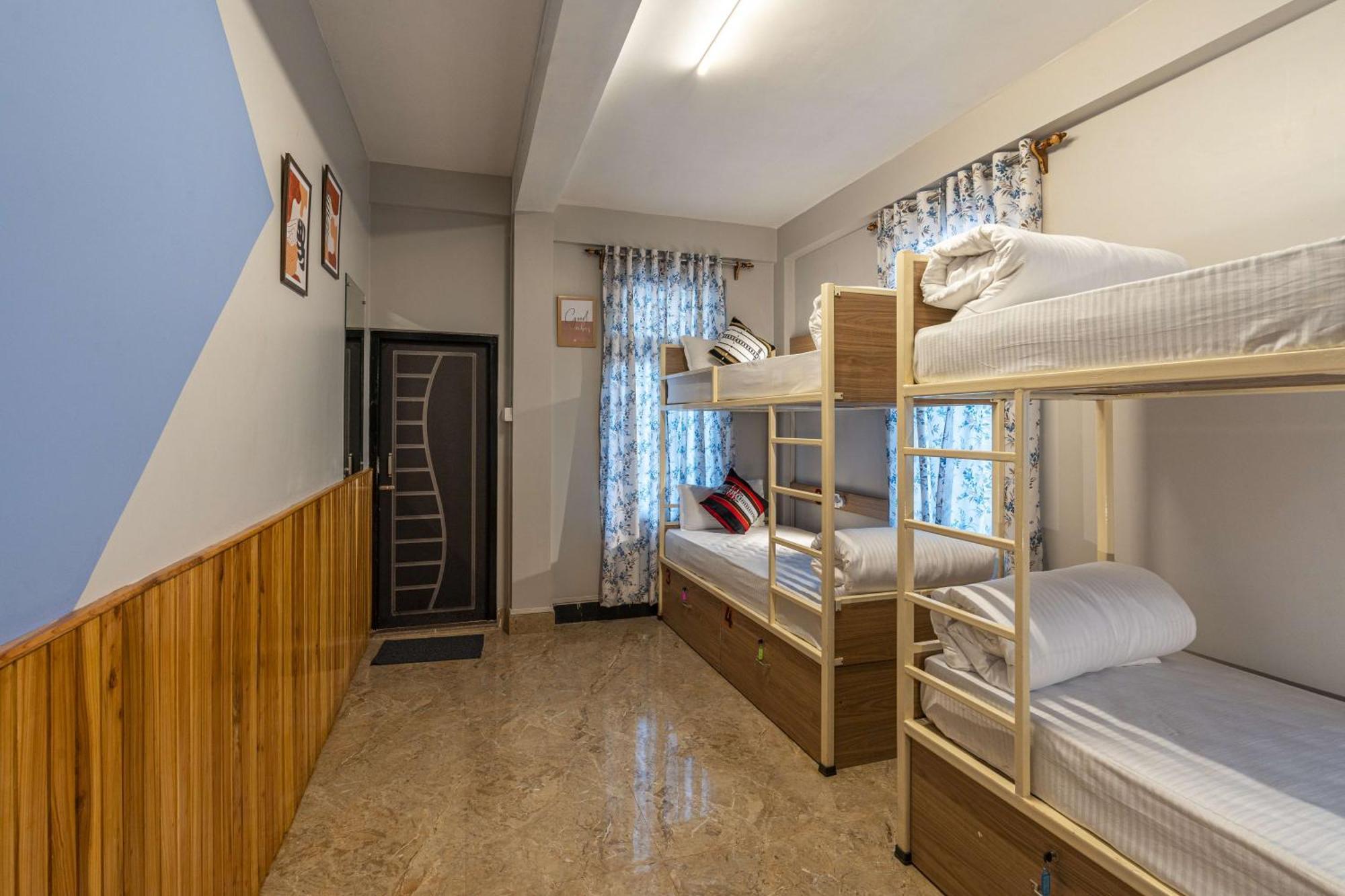 Zostel Shillong Hostel Buitenkant foto